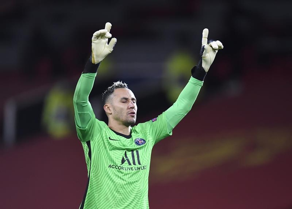 Chiêu mộ người hùng tuyển Ý Donnarumma, PSG có đến… 9 thủ môn